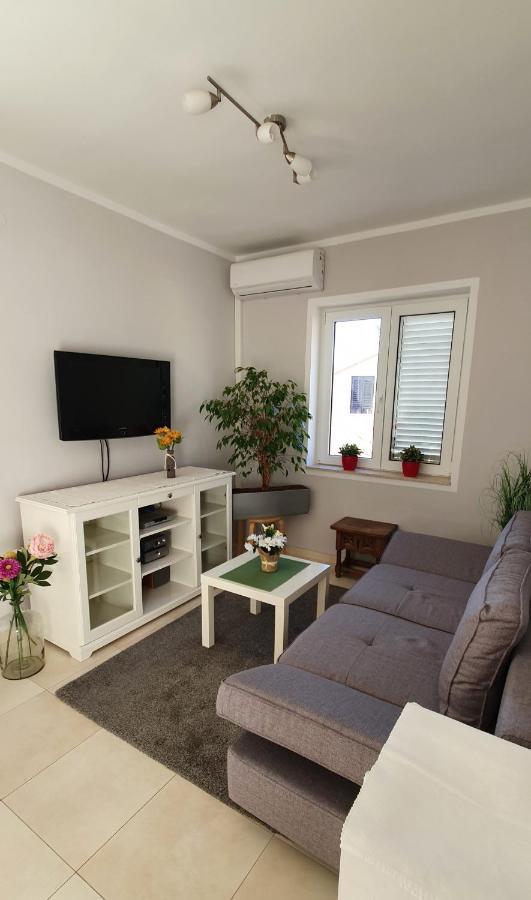 Apartments Ruzic Njivice Room photo